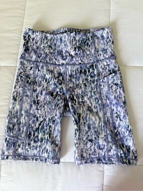 Athleta Ultimate Stash shorts XS